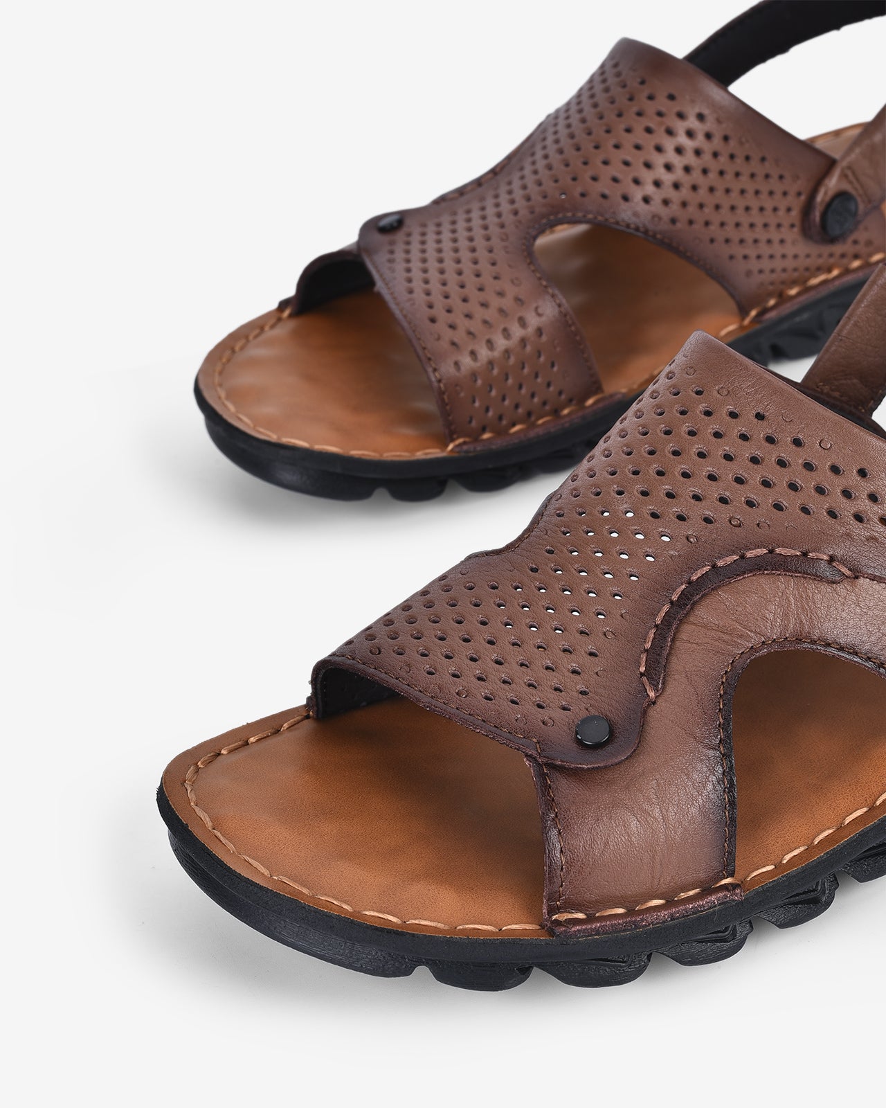 Giày Sandal Zuciani Quai Hậu Đục Lỗ-SCF49Nâu Color1