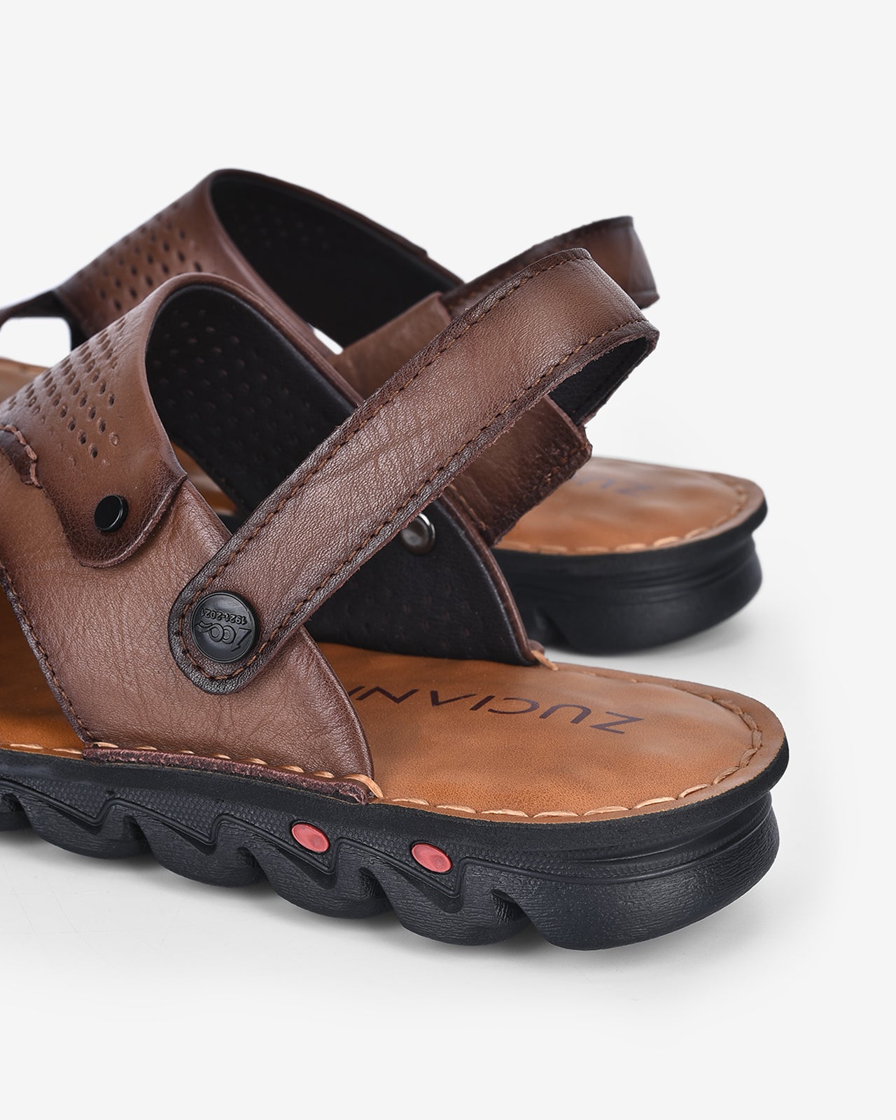 Giày Sandal Zuciani Quai Hậu Đục Lỗ-SCF49Nâu Color1