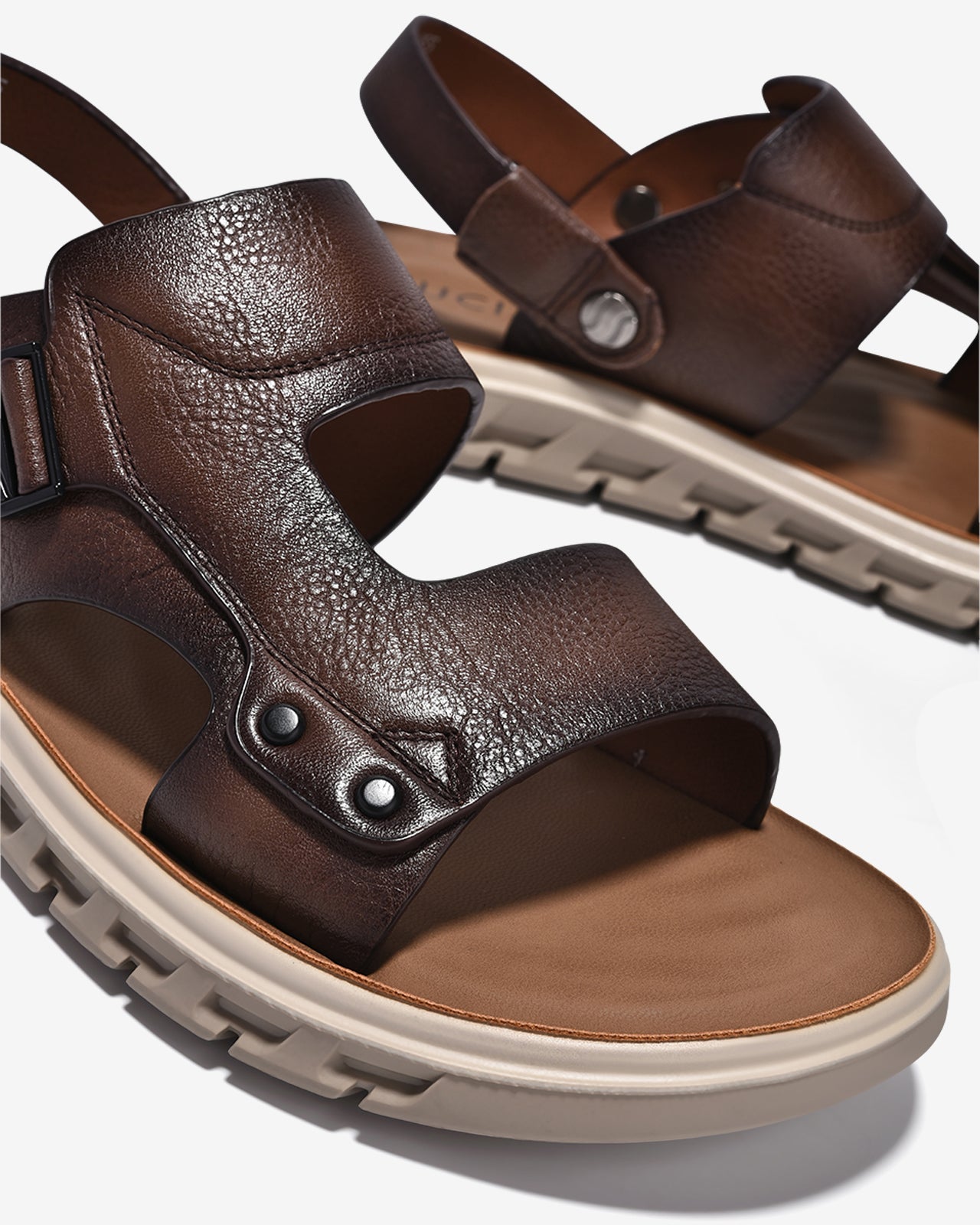 Giày Sandal Nam Zuciani Quai Da Dập Vân-SCF64Nâu Color1