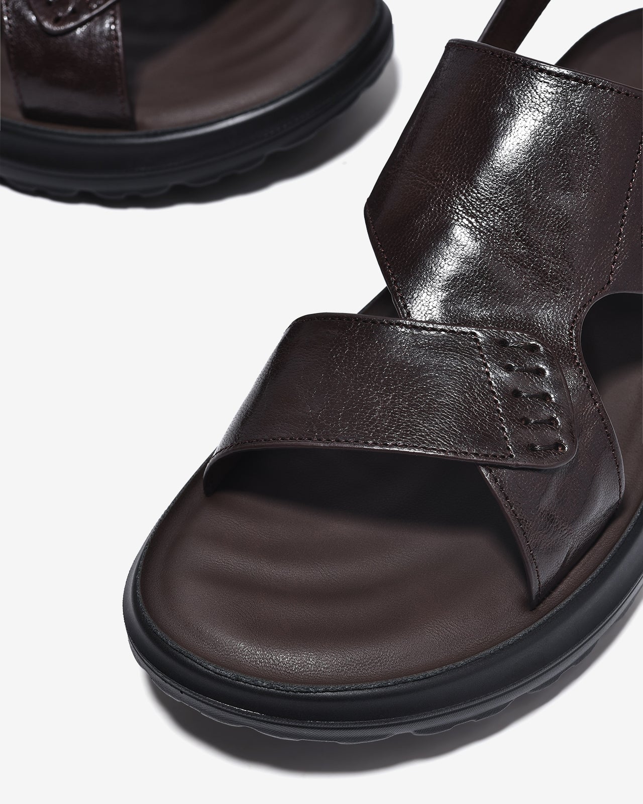 Giày Sandal Nam Zuciani Quai Ngang Chéo Cách Điệu-SCF85Nâu Color1