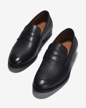 Giày Nam Penny Loafer Dập Vân-G01A8Đen Color1