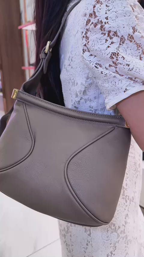 Túi Đeo Chéo Phom Mềm Vân Da Zuciani The Aurum Elegantia N27
