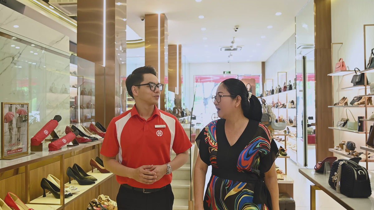 THẤU HIỂU DÁNG CHÂN NGƯỜI VIỆT