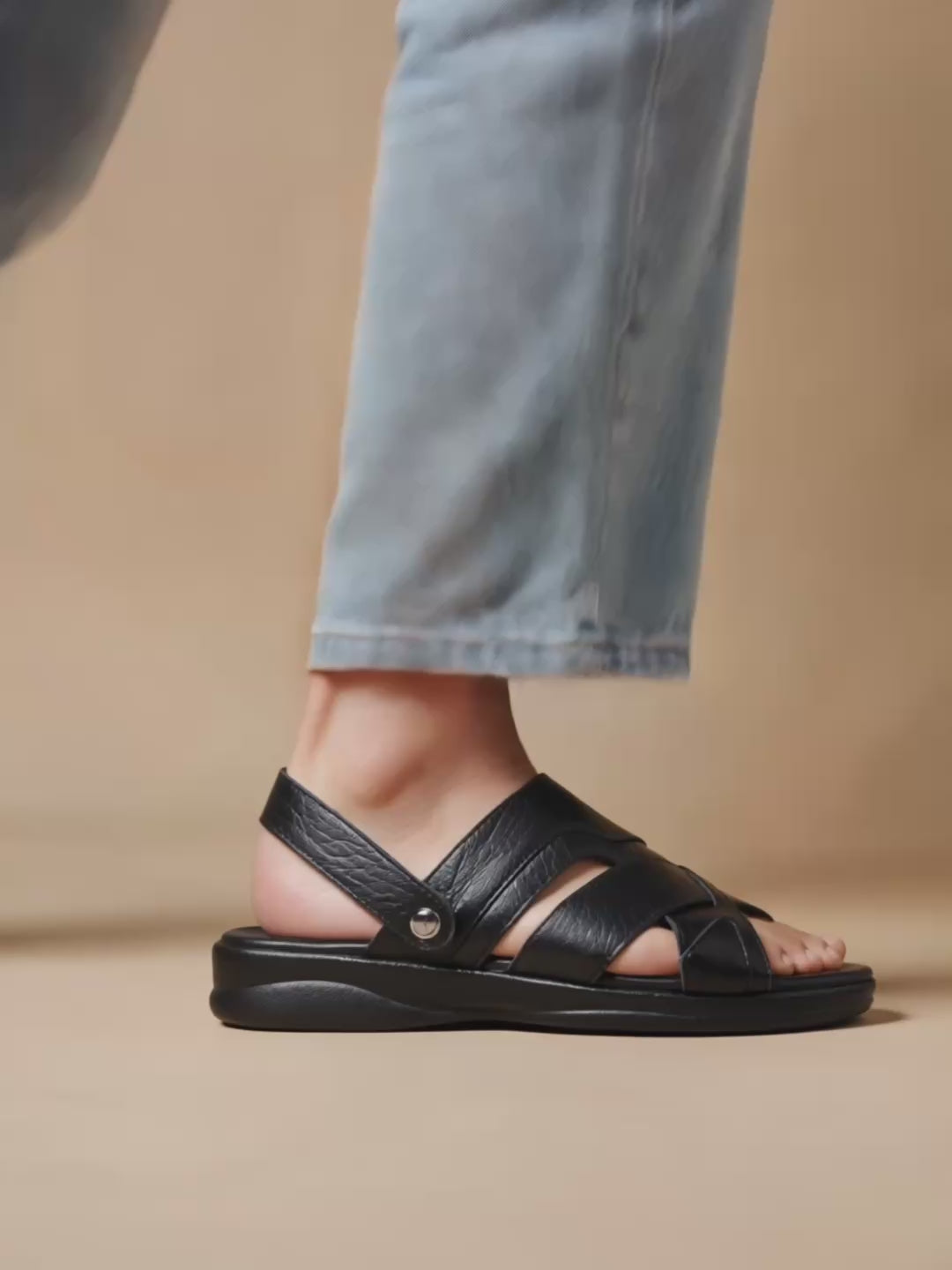 Giày Sandal Đông Hải Êm Mềm Đế 3cm Quai Chéo-S3237Đen Color1