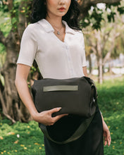 Túi Đeo Vai Zucia The Rain Runner N49-HY49Xanh Lá Color1