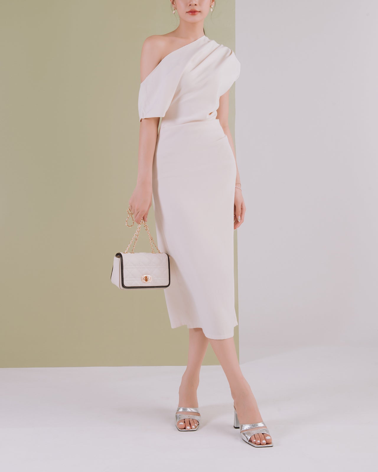 Túi Đeo Vai Phom Flap Zucia Absolute Beauty N05-JC53-Đen Color1