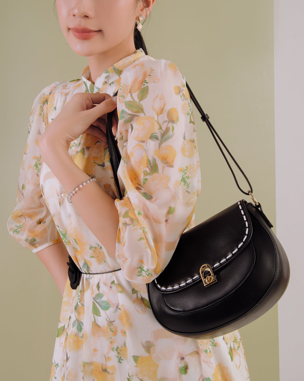 Túi Đeo Vai Mini Saddle Zucia Absolute Beauty N12-JC60-Đen Color1