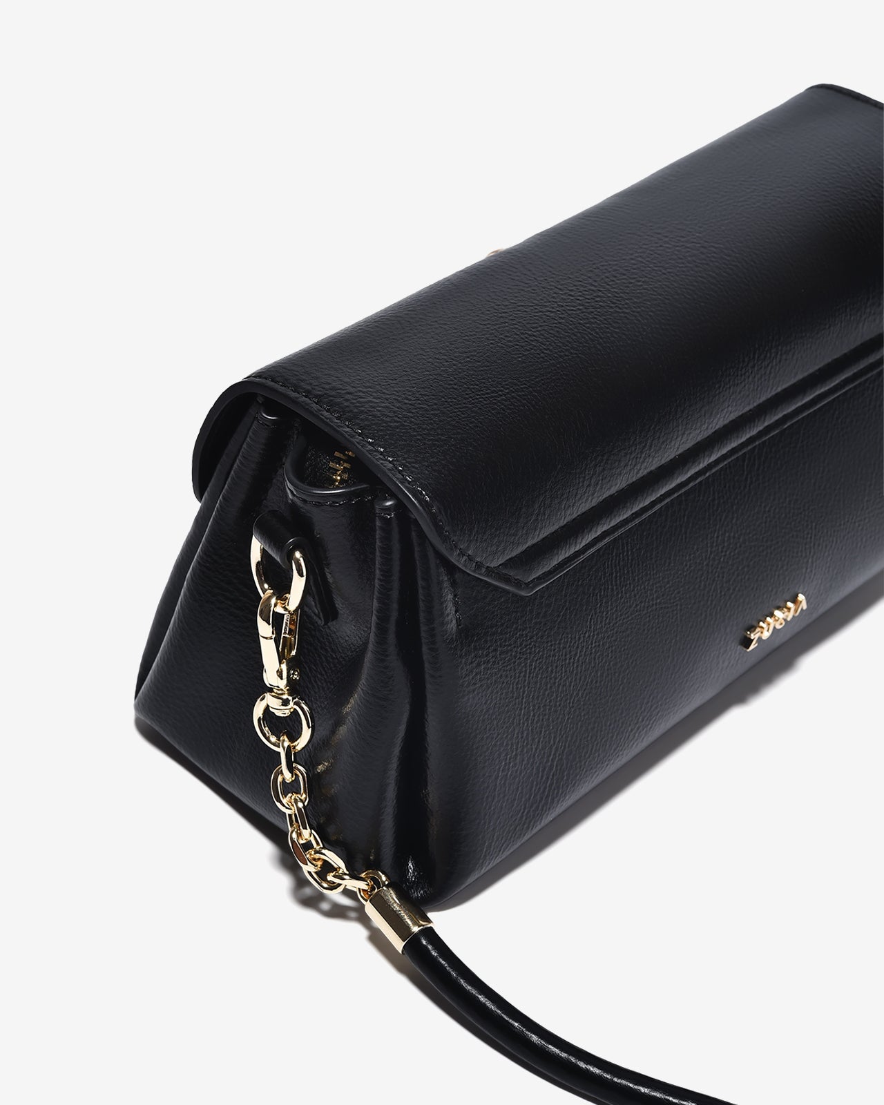 Túi Đeo Vai Zucia Phối Charm Boho Urban Muse N13-JC84Đen Color1