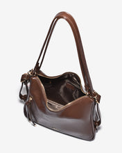 Túi Đeo Chéo Phối Charm Zucia Urban Muse N17-JC88Nâu Color1