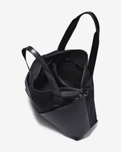 Túi Xách Tay Dạng Tote Zucia The Rain Runner N27-HY27-Đen Color1