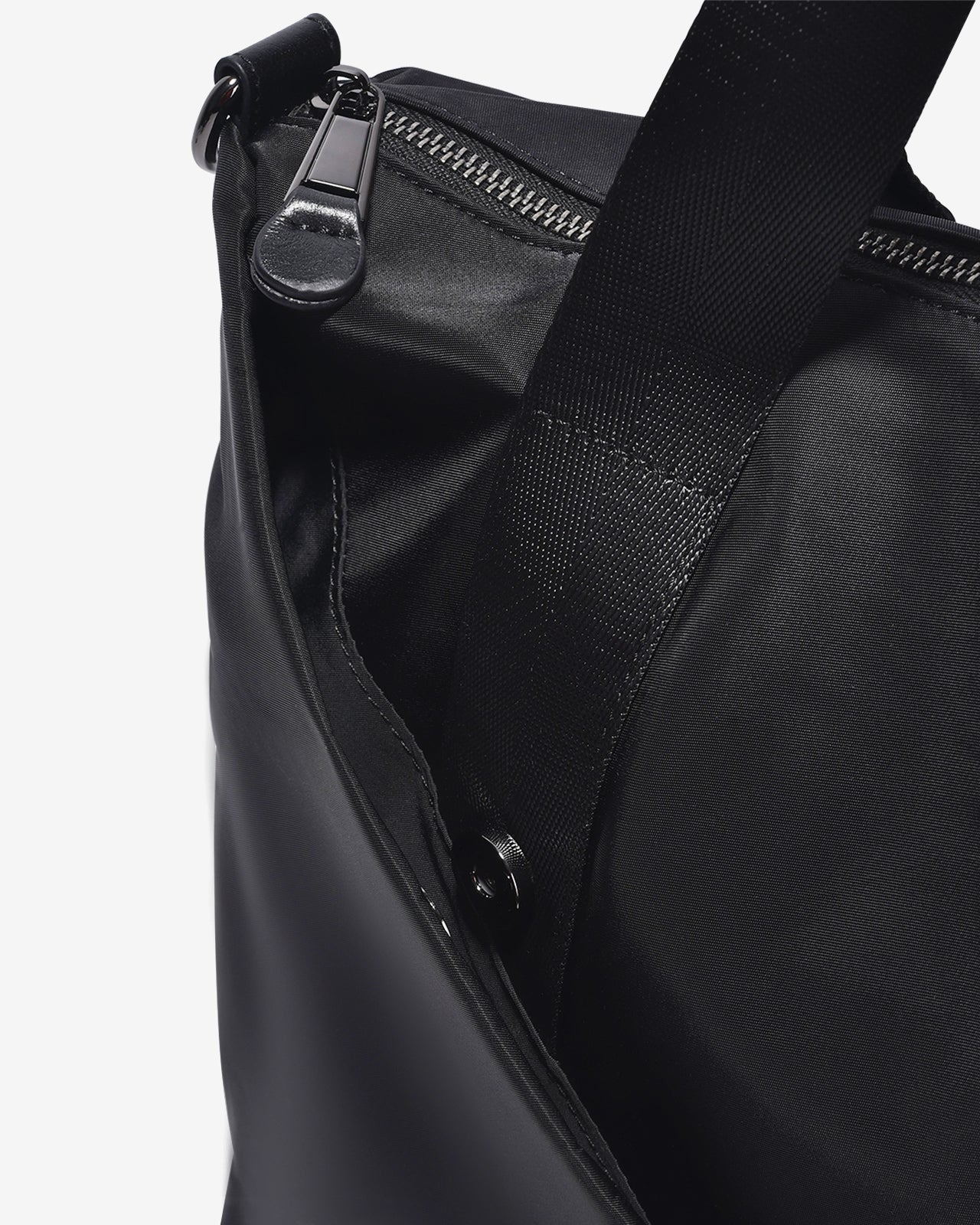 Túi Xách Tay Dạng Tote Zucia The Rain Runner N27-HY27-Đen Color1