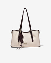 Túi Xách Zucia Dáng Tote Phối Charm Modern Divine N17-JC78Kem Color1First