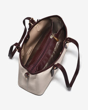 Túi Xách Zucia Dáng Tote Phối Charm Urban Muse N07-JC78Kem Color1