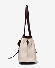 Túi Xách Zucia Dáng Tote Phối Charm Modern Divine N17-JC78Kem Color1