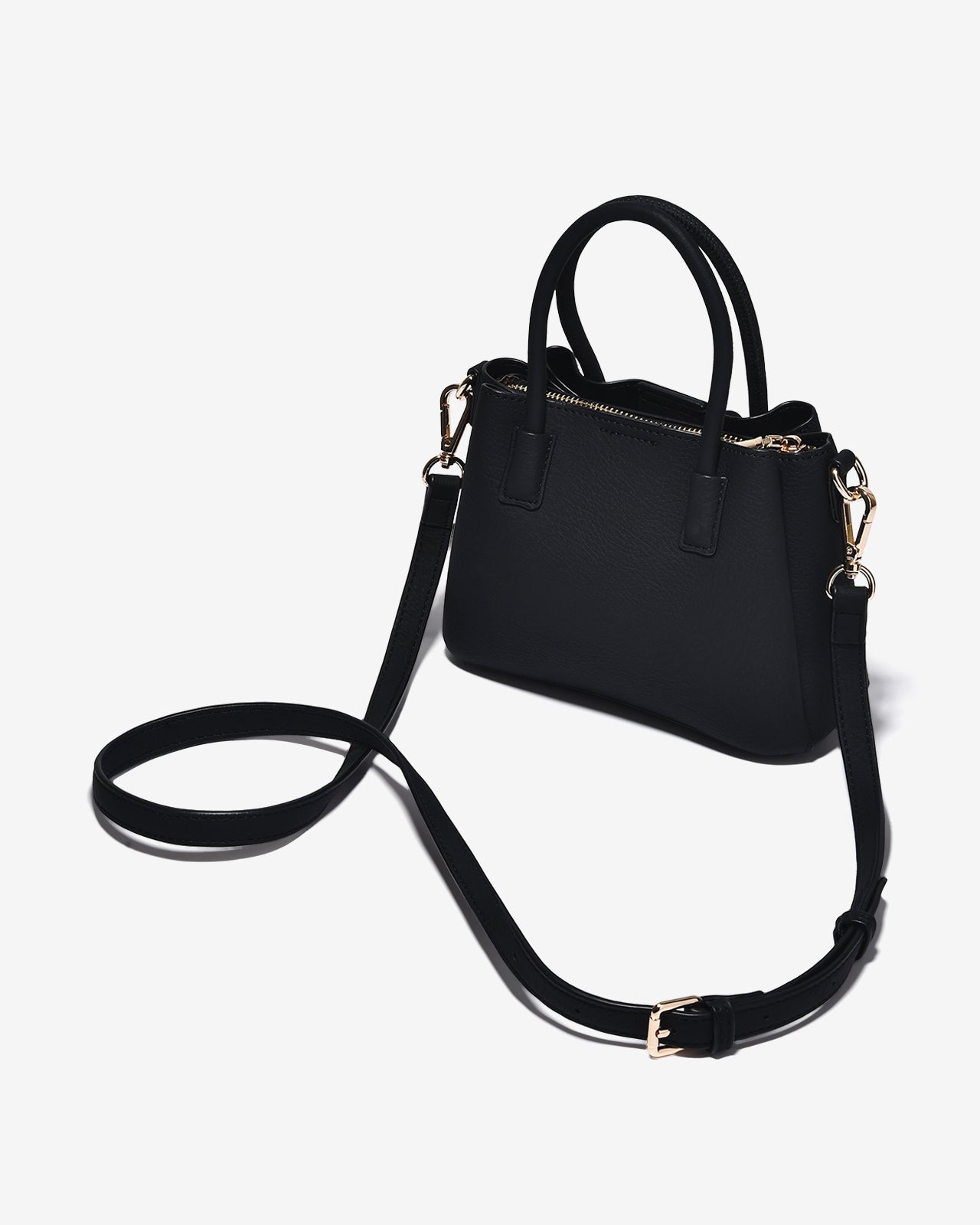 Túi Xách Tay Zucia Mini Tote Phối Charm Modern Divine N25-JC86Đen Color1