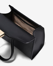 Túi Xách Tay Đeo Vai Phom Hộp Vuông Zucia Into You N05-VS05-Đen Color1