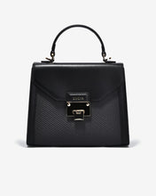 Túi Xách Tay Dáng Hộp Hoạ Tiết Đan Zucia Into You N06-VS06-Đen Color1First