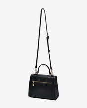 Túi Xách Tay Dáng Hộp Hoạ Tiết Đan Zucia Into You N06-VS06-Đen Color1