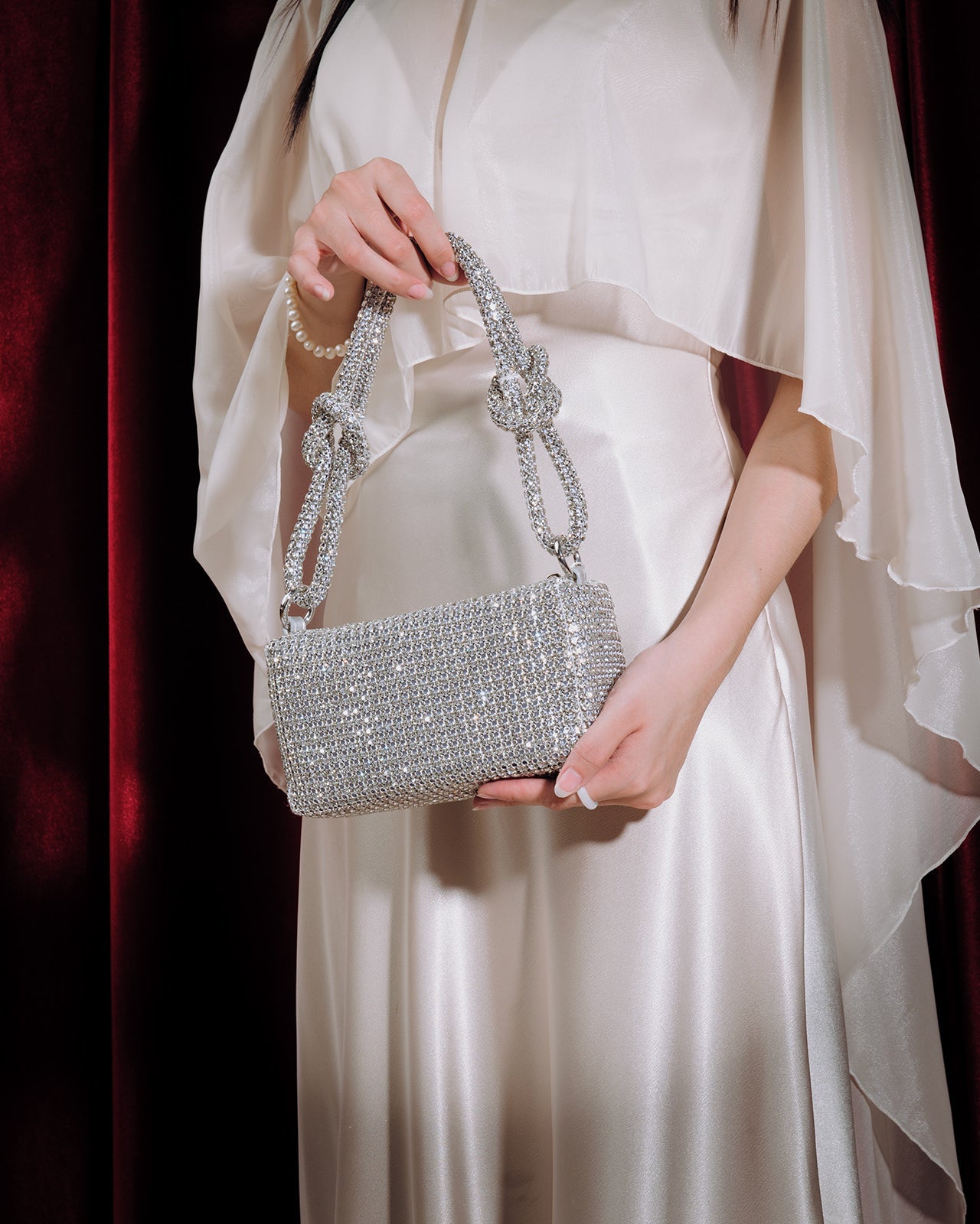 Túi Đeo Vai Đi Tiệc Quai Xoắn Đính Đá Zucia The Luminara N07-JS07Trắng Color1