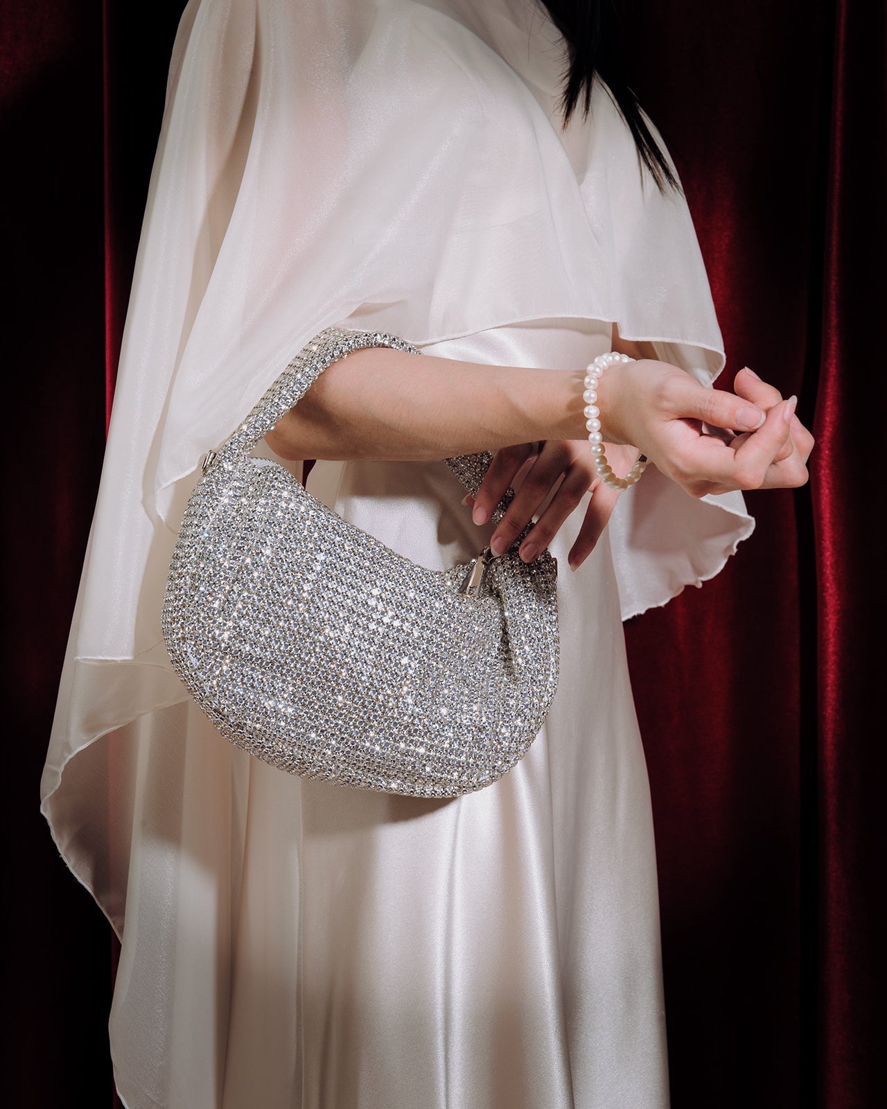 Túi Đi Tiệc Xách Tay Đính Đá Lấp Lánh Zucia The Luminara N09-JS09Trắng Color1