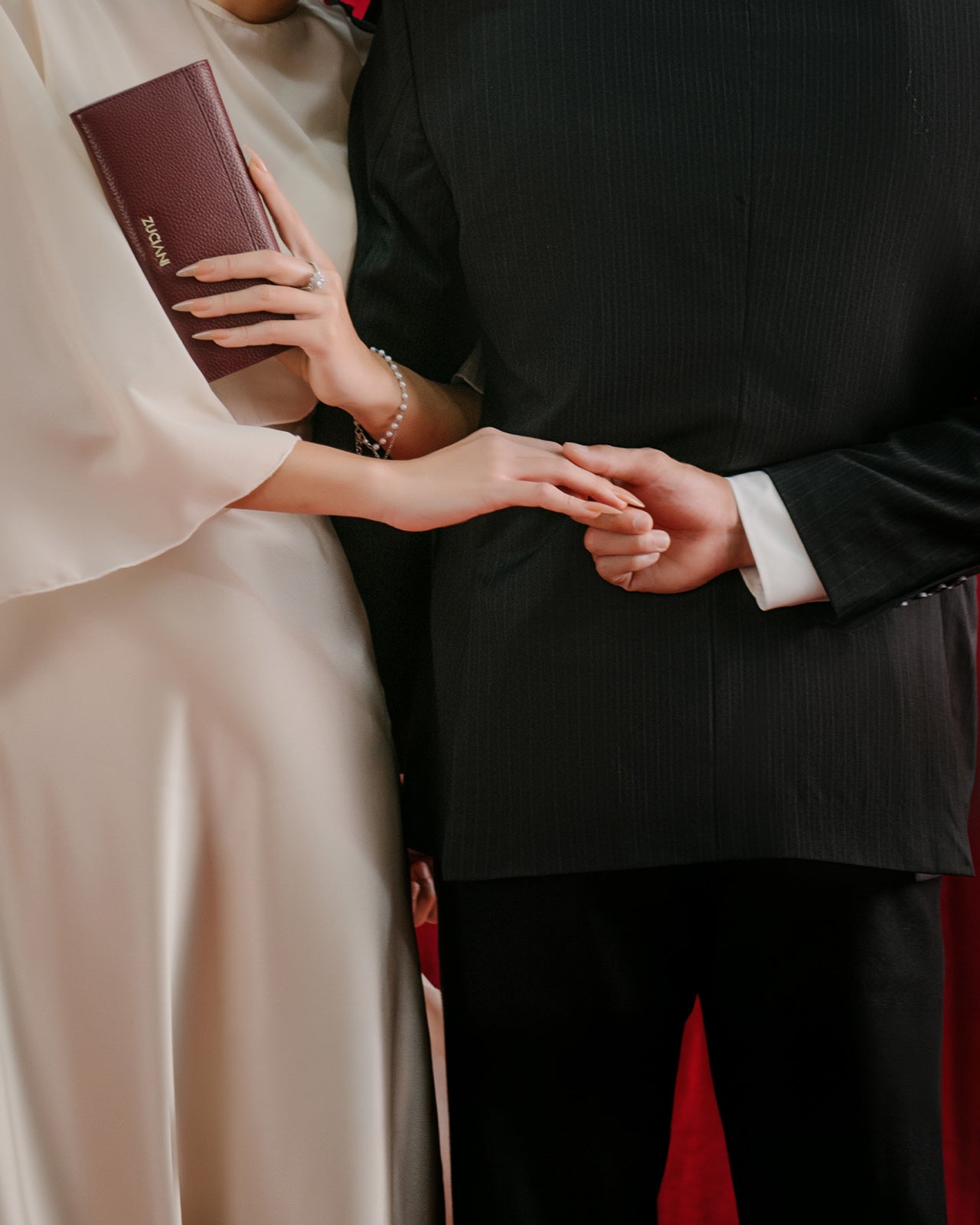 Ví Cầm Tay Nữ Zuciani The Artisan N16-JC44Đỏ Color1