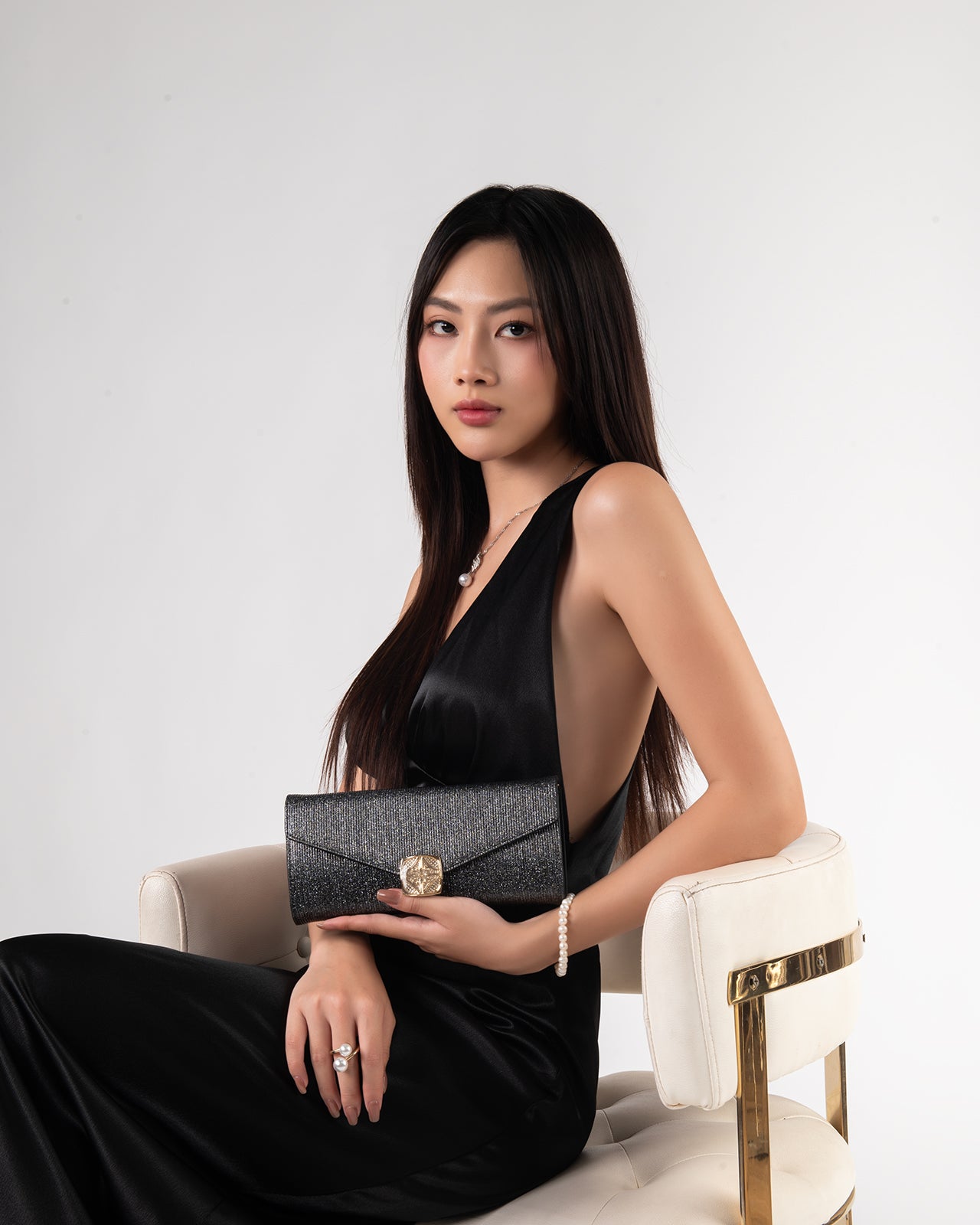 Ví Cầm Tay Đi Tiệc Ánh Nhũ Zuciani The New Classic N01-JYP4-Đen Color1